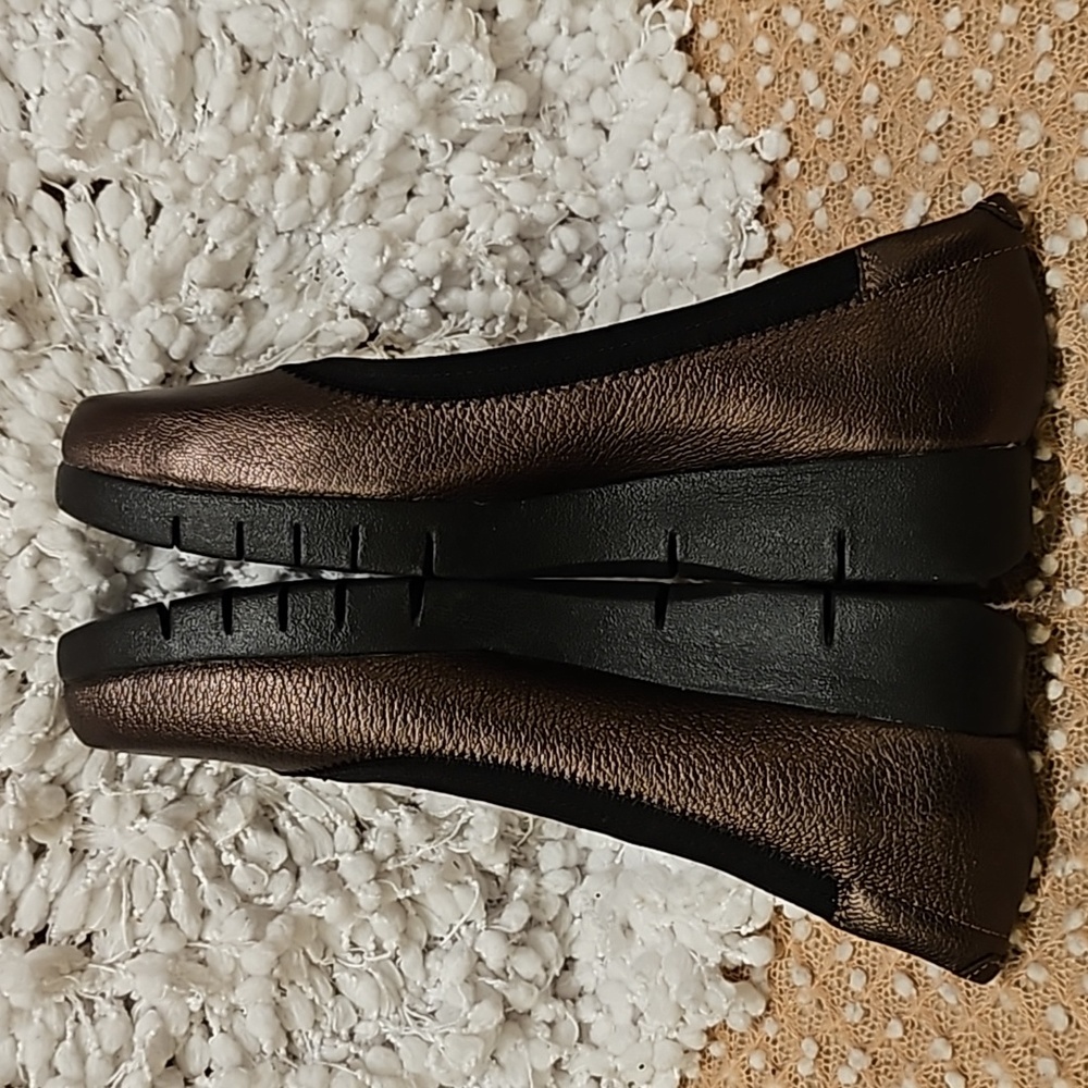 Clarks Slip-on Shoes - Picture 7 of 15